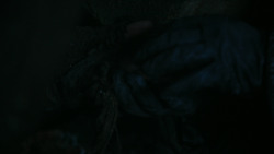 extant_GameOfThrones_2x03-WhatIsDeadMayNeverDie_0416