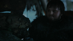 extant_GameOfThrones_2x03-WhatIsDeadMayNeverDie_0436
