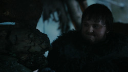 extant_GameOfThrones_2x03-WhatIsDeadMayNeverDie_0438