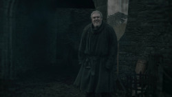extant_GameOfThrones_2x03-WhatIsDeadMayNeverDie_0463
