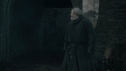 extant_GameOfThrones_2x03-WhatIsDeadMayNeverDie_0464