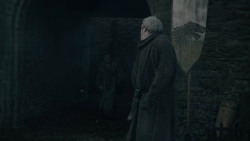extant_GameOfThrones_2x03-WhatIsDeadMayNeverDie_0465