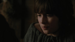 extant_GameOfThrones_2x03-WhatIsDeadMayNeverDie_0547