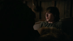 extant_GameOfThrones_2x03-WhatIsDeadMayNeverDie_0575