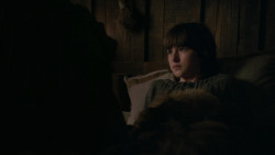 extant_GameOfThrones_2x03-WhatIsDeadMayNeverDie_0587