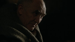 extant_GameOfThrones_2x03-WhatIsDeadMayNeverDie_0652