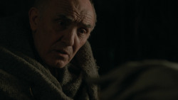 extant_GameOfThrones_2x03-WhatIsDeadMayNeverDie_0680