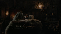 extant_GameOfThrones_2x03-WhatIsDeadMayNeverDie_0735