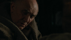 extant_GameOfThrones_2x03-WhatIsDeadMayNeverDie_0756
