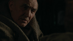 extant_GameOfThrones_2x03-WhatIsDeadMayNeverDie_0760