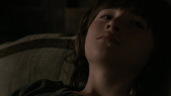 extant_GameOfThrones_2x03-WhatIsDeadMayNeverDie_0796
