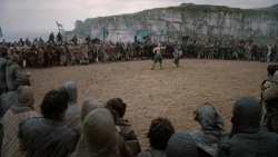 extant_GameOfThrones_2x03-WhatIsDeadMayNeverDie_0832