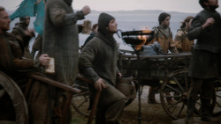 extant_GameOfThrones_2x03-WhatIsDeadMayNeverDie_0843