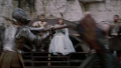 extant_GameOfThrones_2x03-WhatIsDeadMayNeverDie_0859