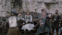 extant_GameOfThrones_2x03-WhatIsDeadMayNeverDie_0861