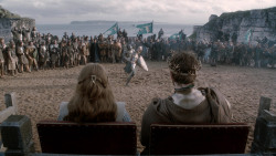 extant_GameOfThrones_2x03-WhatIsDeadMayNeverDie_0870