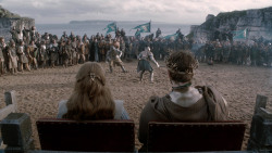 extant_GameOfThrones_2x03-WhatIsDeadMayNeverDie_0871