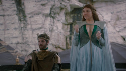 extant_GameOfThrones_2x03-WhatIsDeadMayNeverDie_0884