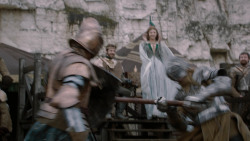 extant_GameOfThrones_2x03-WhatIsDeadMayNeverDie_0886