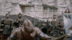 extant_GameOfThrones_2x03-WhatIsDeadMayNeverDie_0887