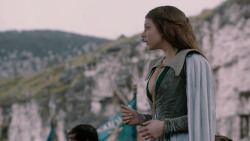 extant_GameOfThrones_2x03-WhatIsDeadMayNeverDie_0899
