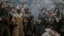 extant_GameOfThrones_2x03-WhatIsDeadMayNeverDie_0905