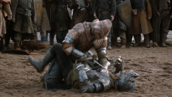 extant_GameOfThrones_2x03-WhatIsDeadMayNeverDie_0909