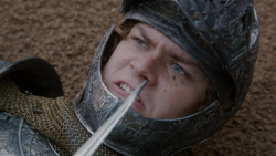extant_GameOfThrones_2x03-WhatIsDeadMayNeverDie_0912