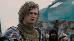 extant_GameOfThrones_2x03-WhatIsDeadMayNeverDie_1042