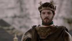 extant_GameOfThrones_2x03-WhatIsDeadMayNeverDie_1046