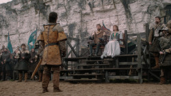 extant_GameOfThrones_2x03-WhatIsDeadMayNeverDie_1077