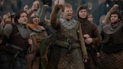 extant_GameOfThrones_2x03-WhatIsDeadMayNeverDie_1146