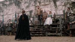 extant_GameOfThrones_2x03-WhatIsDeadMayNeverDie_1231