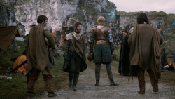 extant_GameOfThrones_2x03-WhatIsDeadMayNeverDie_1355
