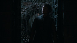 extant_GameOfThrones_2x03-WhatIsDeadMayNeverDie_1413