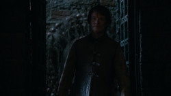 extant_GameOfThrones_2x03-WhatIsDeadMayNeverDie_1416