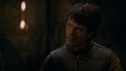 extant_GameOfThrones_2x03-WhatIsDeadMayNeverDie_1558