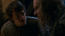 extant_GameOfThrones_2x03-WhatIsDeadMayNeverDie_1732
