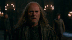 extant_GameOfThrones_2x03-WhatIsDeadMayNeverDie_1815