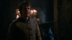 extant_GameOfThrones_2x03-WhatIsDeadMayNeverDie_1830