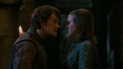 extant_GameOfThrones_2x03-WhatIsDeadMayNeverDie_1866
