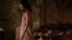 extant_GameOfThrones_2x03-WhatIsDeadMayNeverDie_1952