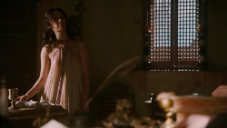 extant_GameOfThrones_2x03-WhatIsDeadMayNeverDie_1970