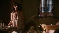 extant_GameOfThrones_2x03-WhatIsDeadMayNeverDie_1982