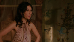 extant_GameOfThrones_2x03-WhatIsDeadMayNeverDie_1988