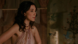 extant_GameOfThrones_2x03-WhatIsDeadMayNeverDie_1999
