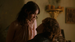 extant_GameOfThrones_2x03-WhatIsDeadMayNeverDie_2056