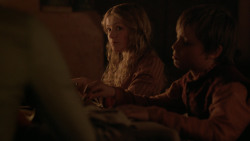 extant_GameOfThrones_2x03-WhatIsDeadMayNeverDie_2122