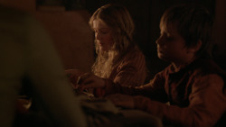 extant_GameOfThrones_2x03-WhatIsDeadMayNeverDie_2123