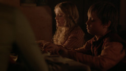 extant_GameOfThrones_2x03-WhatIsDeadMayNeverDie_2125